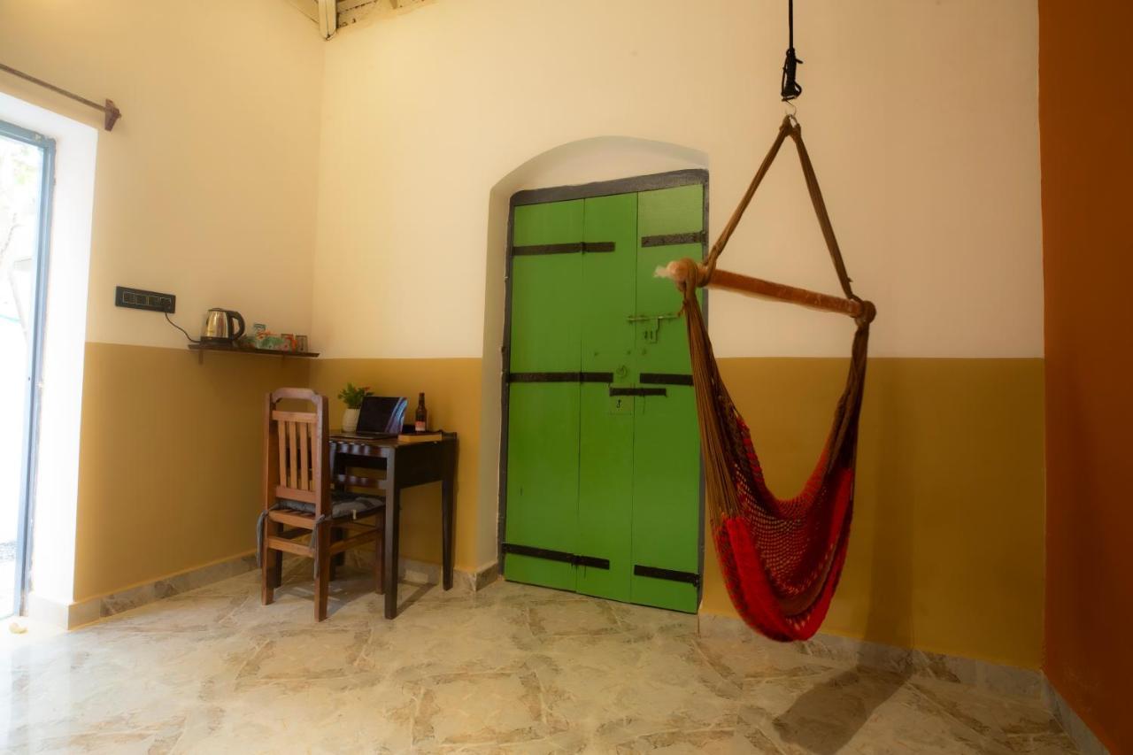 Craft Hostels Anjuna Esterno foto