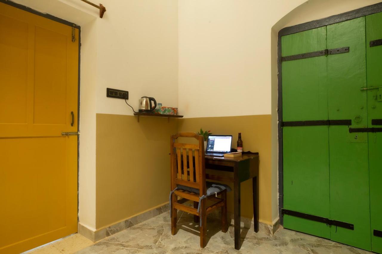 Craft Hostels Anjuna Esterno foto