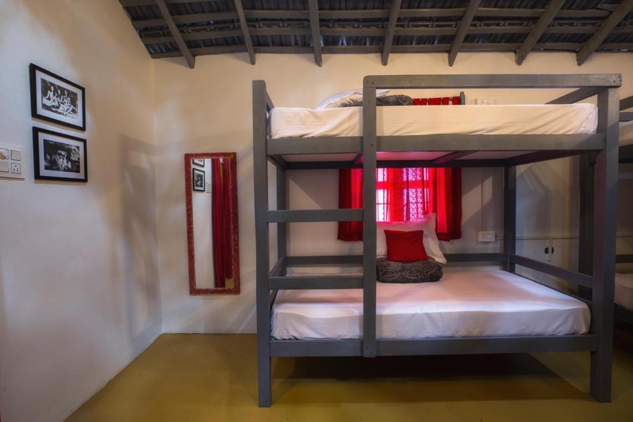 Craft Hostels Anjuna Esterno foto